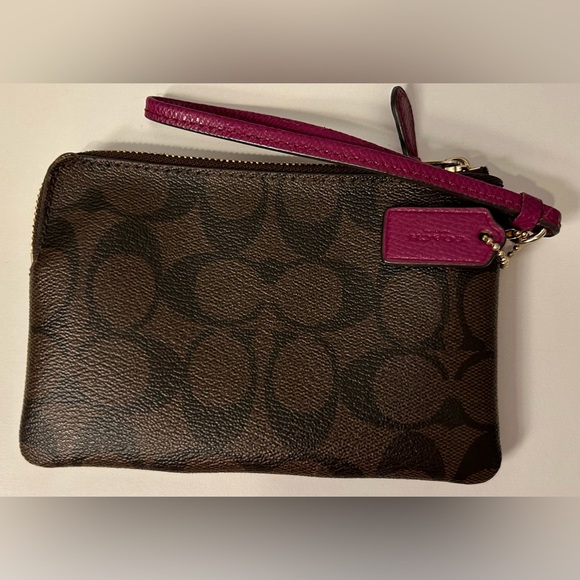 Authentic Coach Corner Zip Wristlet In Brown Signature Canvas with Magenta Strip - Picture 8 of 12